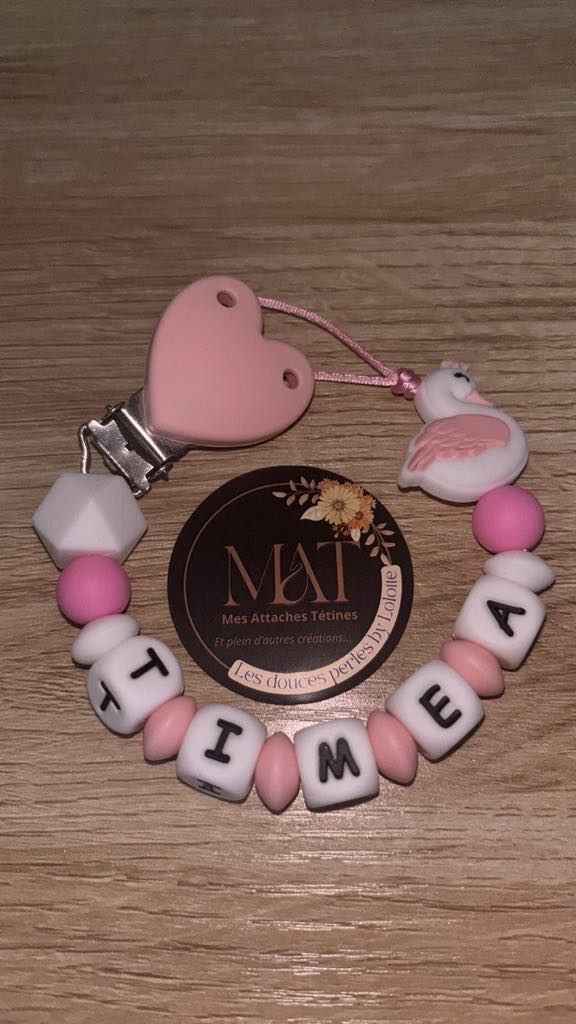 Attache tétine AVEC prénom et motif